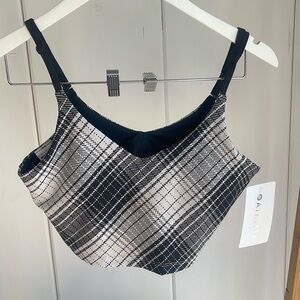 Athleta tank/bra “ elation, V-neck long line bra” size Small